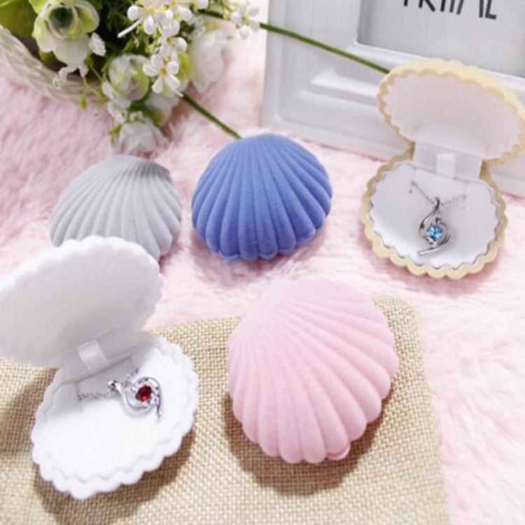1Pcs New Individuality Madam High Grade Jewelry Box Velvet Shell Type Necklace Gift Boxes for Jewellery Wholesale
