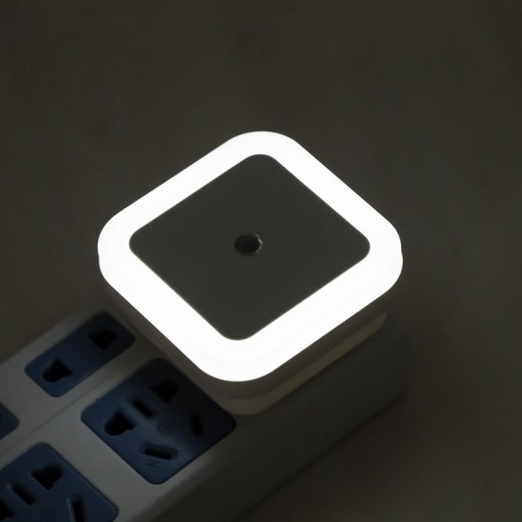 Bathroom Bedroom Hallway Plug-in Touch Sensor Square LED Night Light