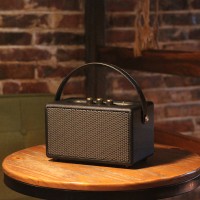 Discount Price Modern Style Rotary Switch Fabric Mesh Panel 20W Wooden Hifi Bluetooths Bass Portable Speaker With Carry Handle